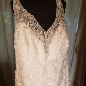 Ivory wedding dress